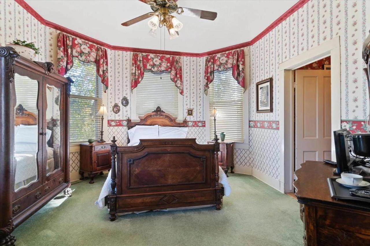 Four Winds Victorian Venue & Suites Bonham Oda fotoğraf