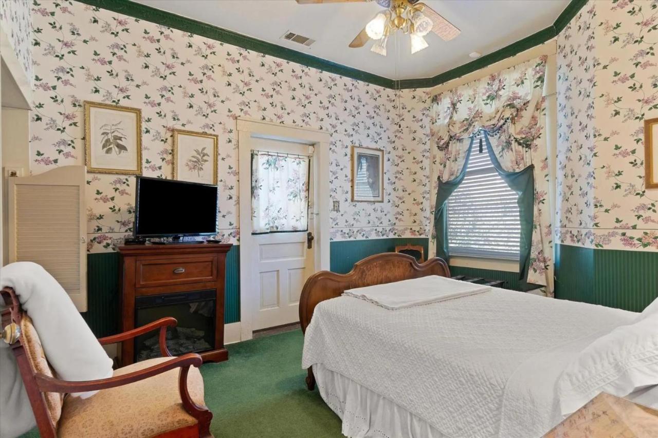 Four Winds Victorian Venue & Suites Bonham Oda fotoğraf